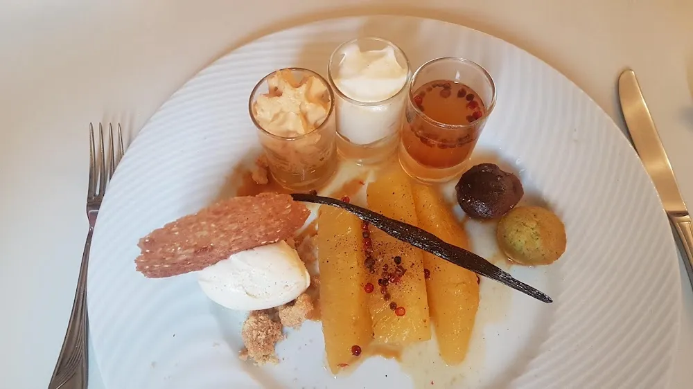 Ananas Aux Poivres Et Mousses